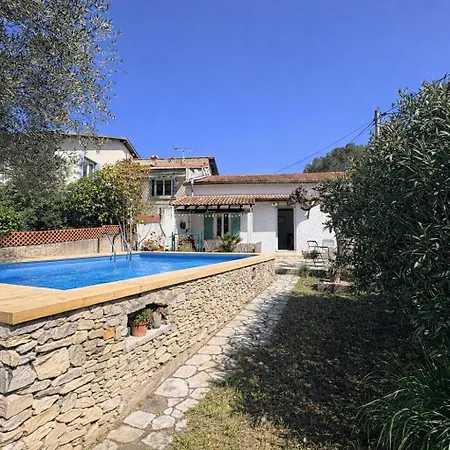 Guest house Mazet Suzie, 2 Chambres, Piscine & Parking 3*