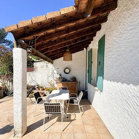 Maison d'hôtes Mazet Suzie, 2 Chambres, Piscine & Parking Nîmes