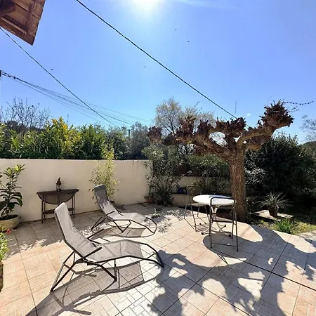 Mazet Suzie, 2 Chambres, Piscine & Parking Nimes