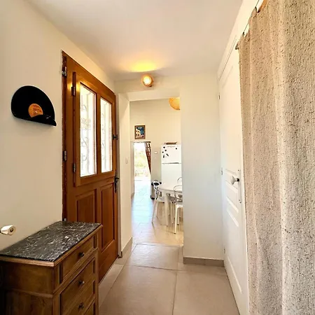 Mazet Suzie, 2 Chambres, Piscine & Parking 3* Nimes