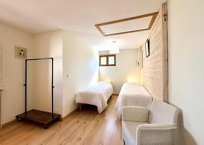 Guest house Mazet Suzie, 2 Chambres, Piscine & Parking Nimes
