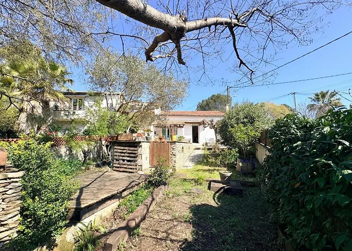 Guest house Mazet Suzie, 2 Chambres, Piscine & Parking 3*